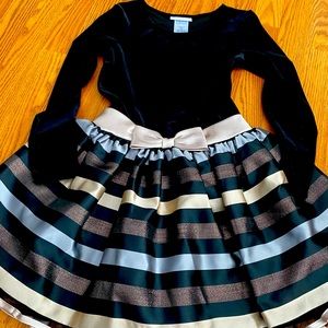 Long sleeve velvet dress